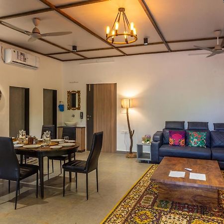 Saffronstays Apricus Farm, Karjat Exteriér fotografie