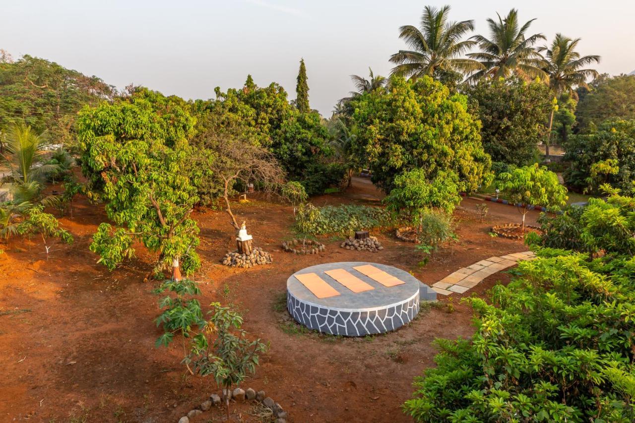 Saffronstays Apricus Farm, Karjat Exteriér fotografie