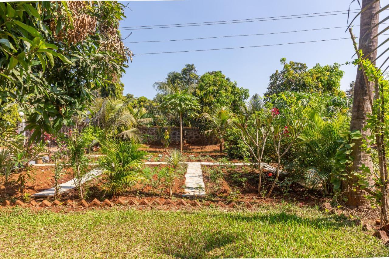 Saffronstays Apricus Farm, Karjat Exteriér fotografie
